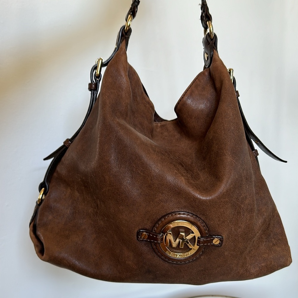 Michael Kors Brown Leather Slouchy Shoulder Bag - Picture 2 of 7